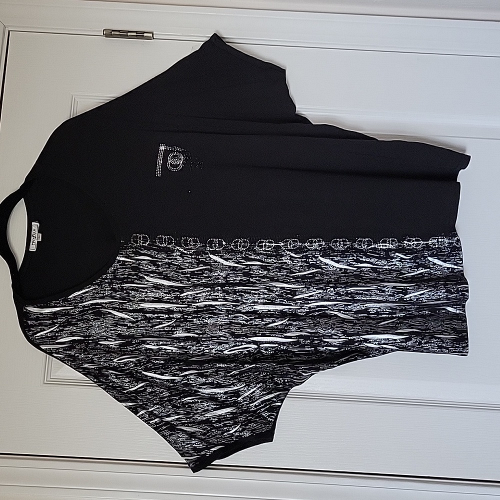 Profile Batwing Top